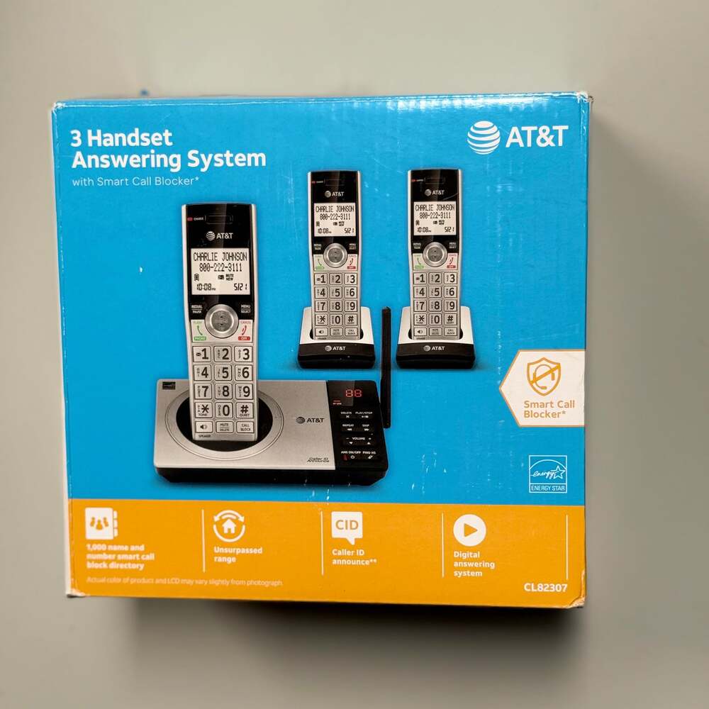 AT&T CL82307 3 Handset Digital Answering System Office Phone